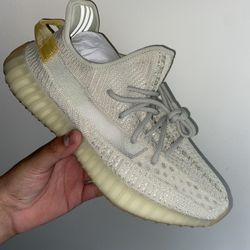 YEEZY 350 Natural light DS size 9.5