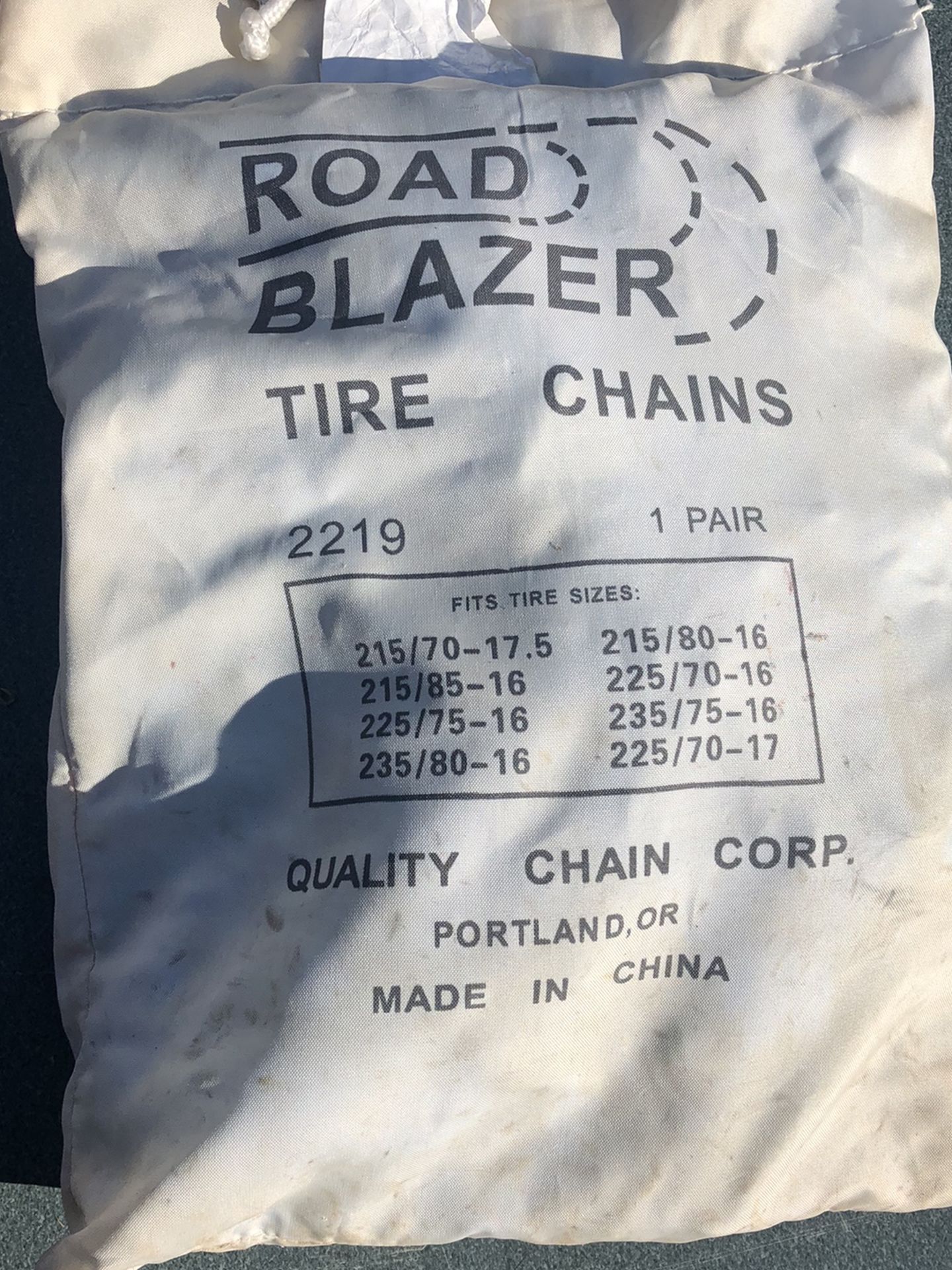 Road Blazer Tire Chains Snow Cables Truck SUV Mountain Road Hazard Safety Inspection