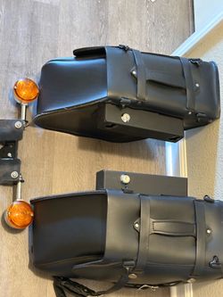 The leather works motorcycle bags