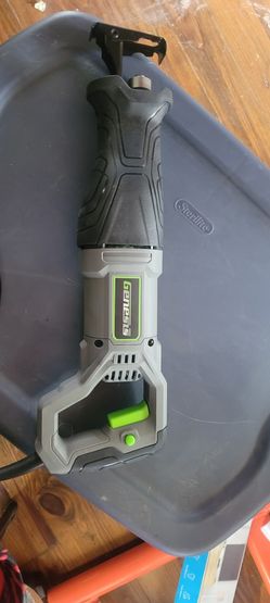 Genesis 7.5 Amp Variable-Speed Reciprocating Saw GRS750