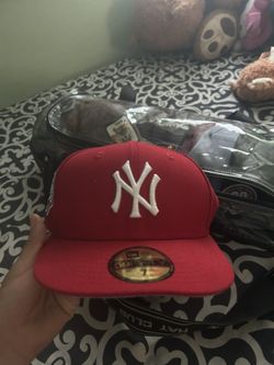 NY YANKEES HAT