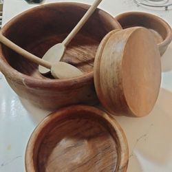 Vintage Salad Bowl Set