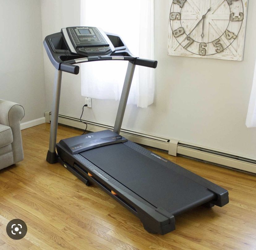 NORDICTRACK TREADMILL NEW IN THE BOX AVAILABLE
