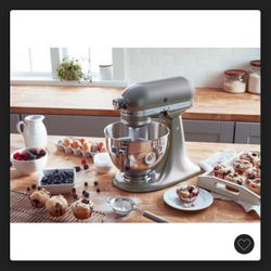 NEW - KitchenAid Ultra Power Plus 4.5qt Tilt-Head Stand Mixer