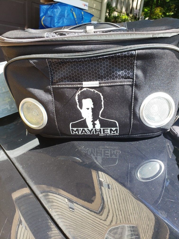Unique Cooler With Speakers