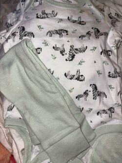 New. Burts Bees cotton 2pc set. 12mos