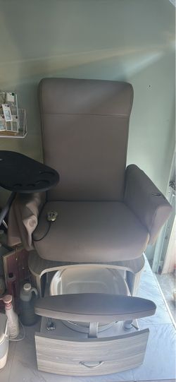 pedicure chair