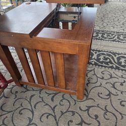 WOODEN LIFT END TABLE