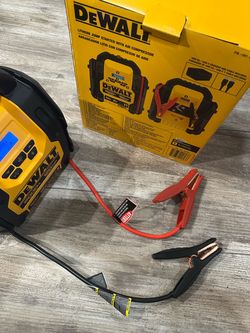 DEWALT 2000A Lithium Jump Starter with Air Compressor