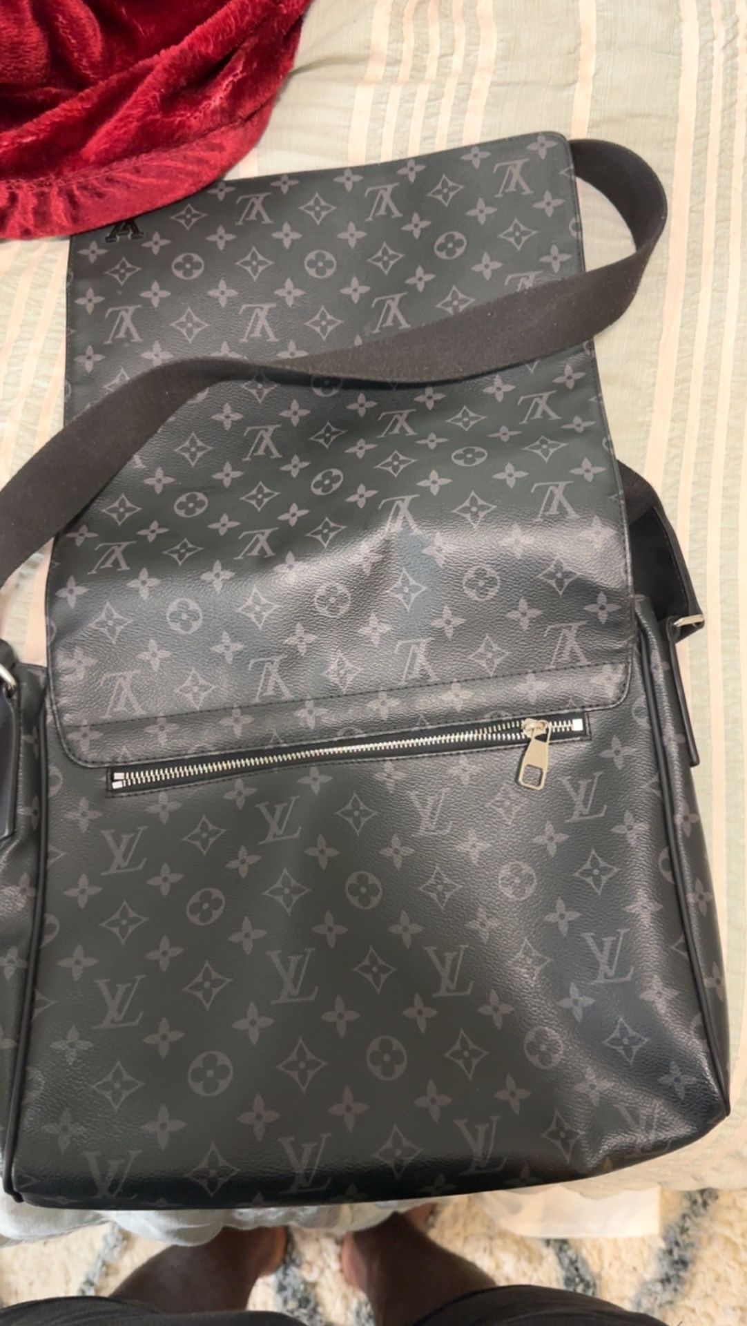 Louis Vuitton Bag 9/10 Black 