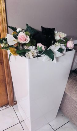 Flower vase