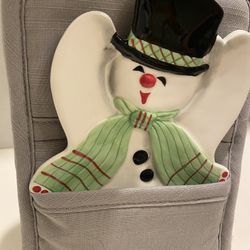 Ceramic Christmas snowman spoon rest and potholder. 9 inch pot holder & 7,5 inch snowman.