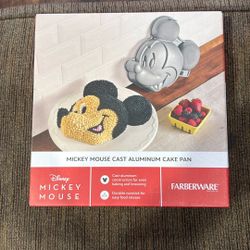 Mickey And Minnie Mouse Cake Pans