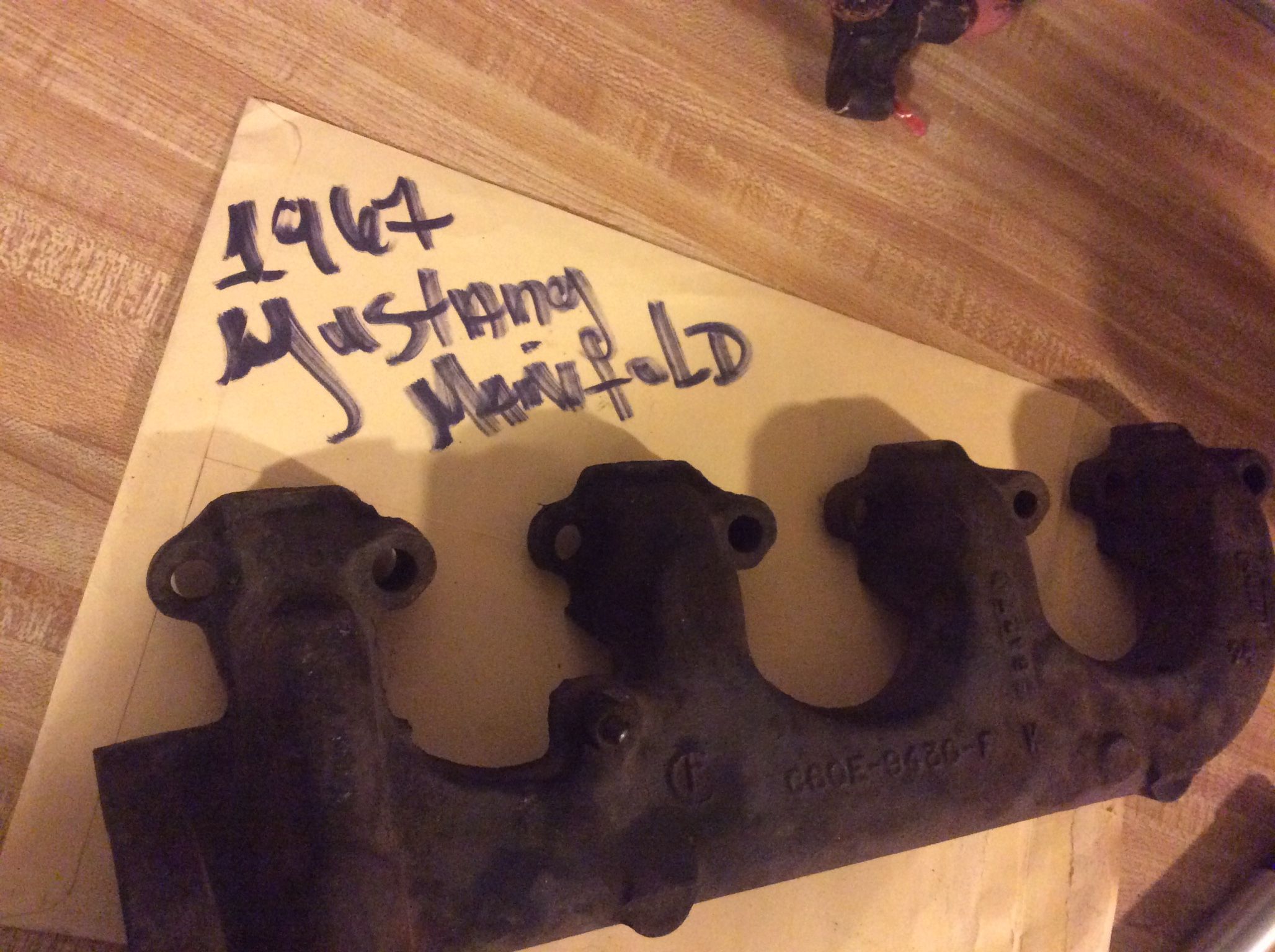 1967 Ford Mustang 289 Exhaust Manifold Old Ford V8 Exhaust Manifold C60E-9430-F Fomoco 8 A 27 Manifold