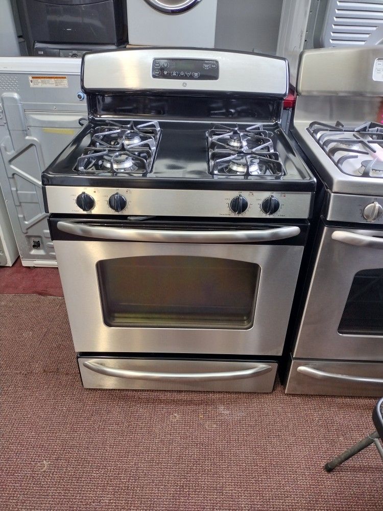 GE Stainless Steel Gas Stove for Sale in Chicago, IL OfferUp