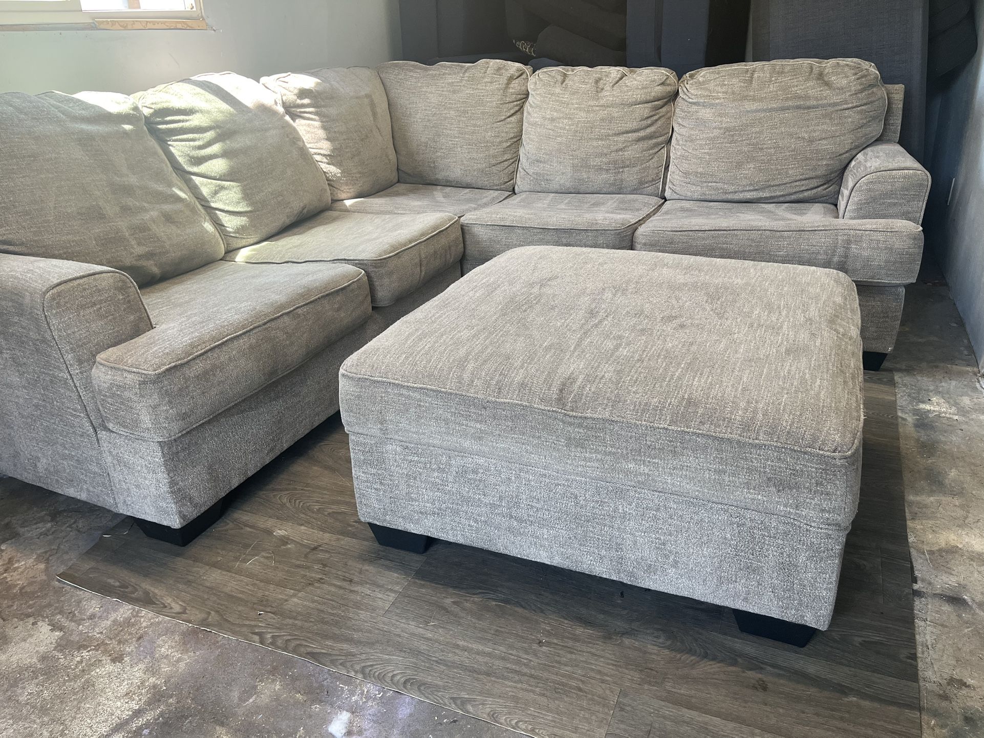 Ashley Furniture L Shape Sectional Couch With Storage Ottoman