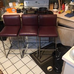 3 Barstools 60$