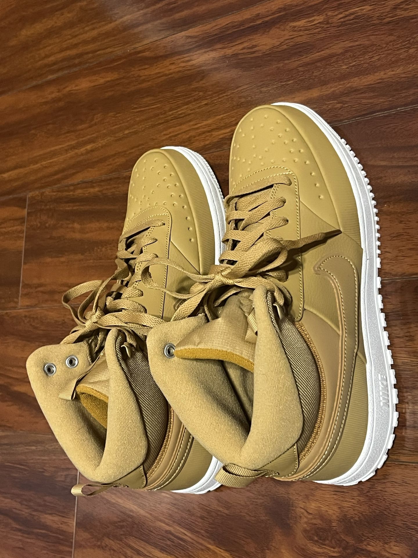 Nike Court Vision Mid