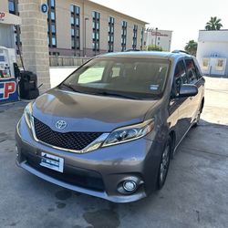 2017 Toyota Sienna