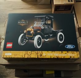 LEGO Icons Ford Model T 11376 Building Set – 1,060 Pieces, Vintage Car Model