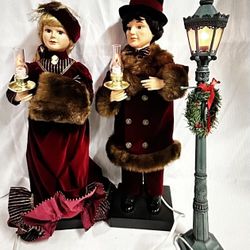 RARE FIND LIGHTED ANIMATED VICTORIAN COUPLE HOLIDAY FIGURES