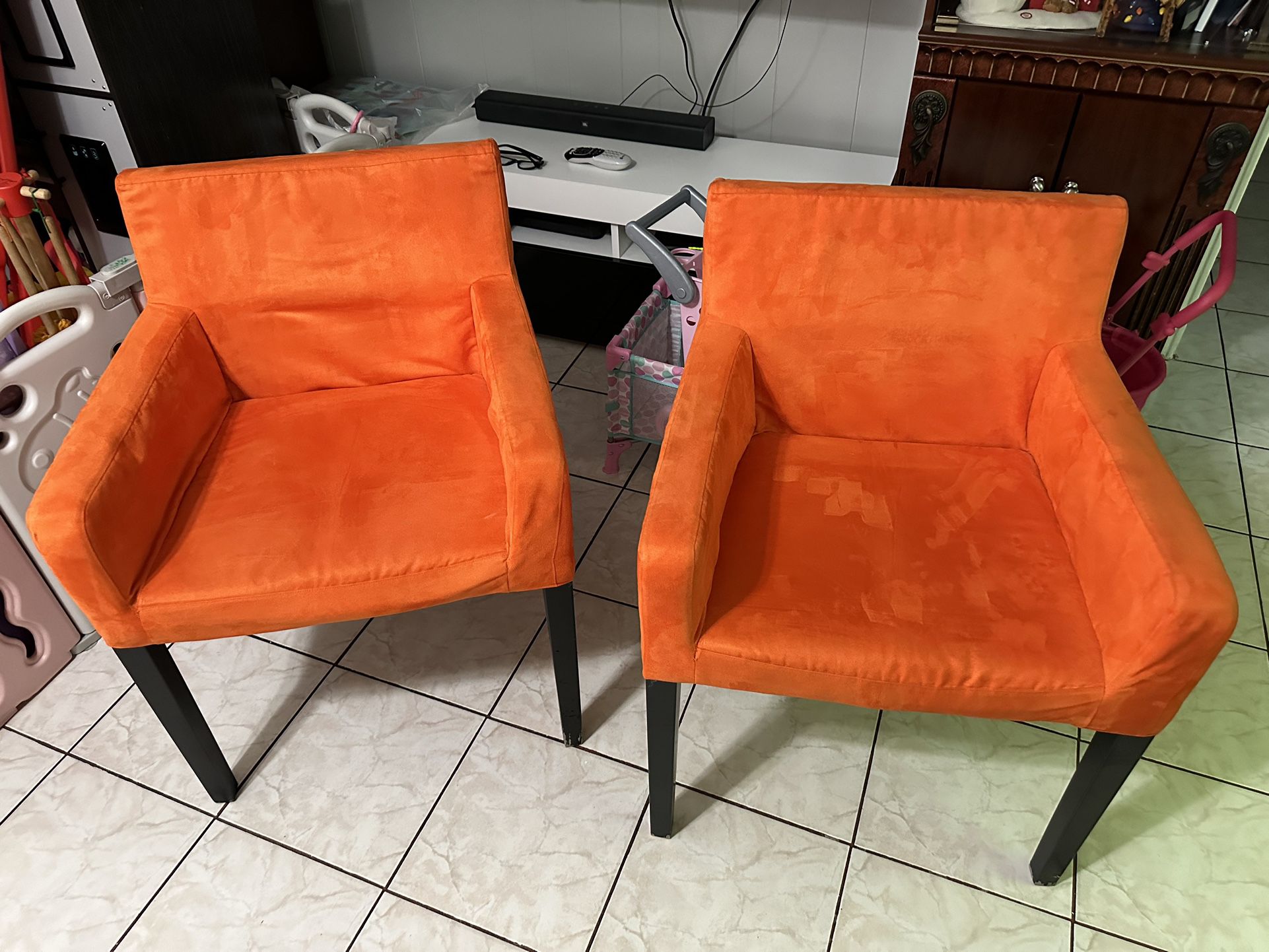 2 Set Of Chairs 