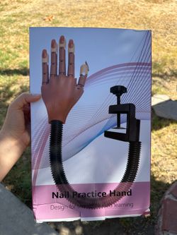 Practice nail hand