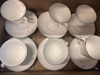 Waterford Bone China Teacups & Saucers (Set of 6)