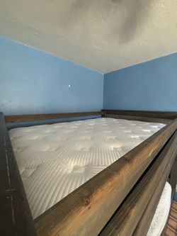 Wooden Bunkbed w/ Pullout Bed