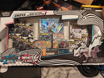 Unova Heavy Hitters Premium Collection - SV: Black Bolt