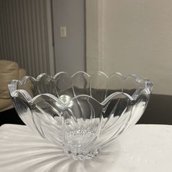 Mikasa Savoy Clear Crystal Swirl Bowl