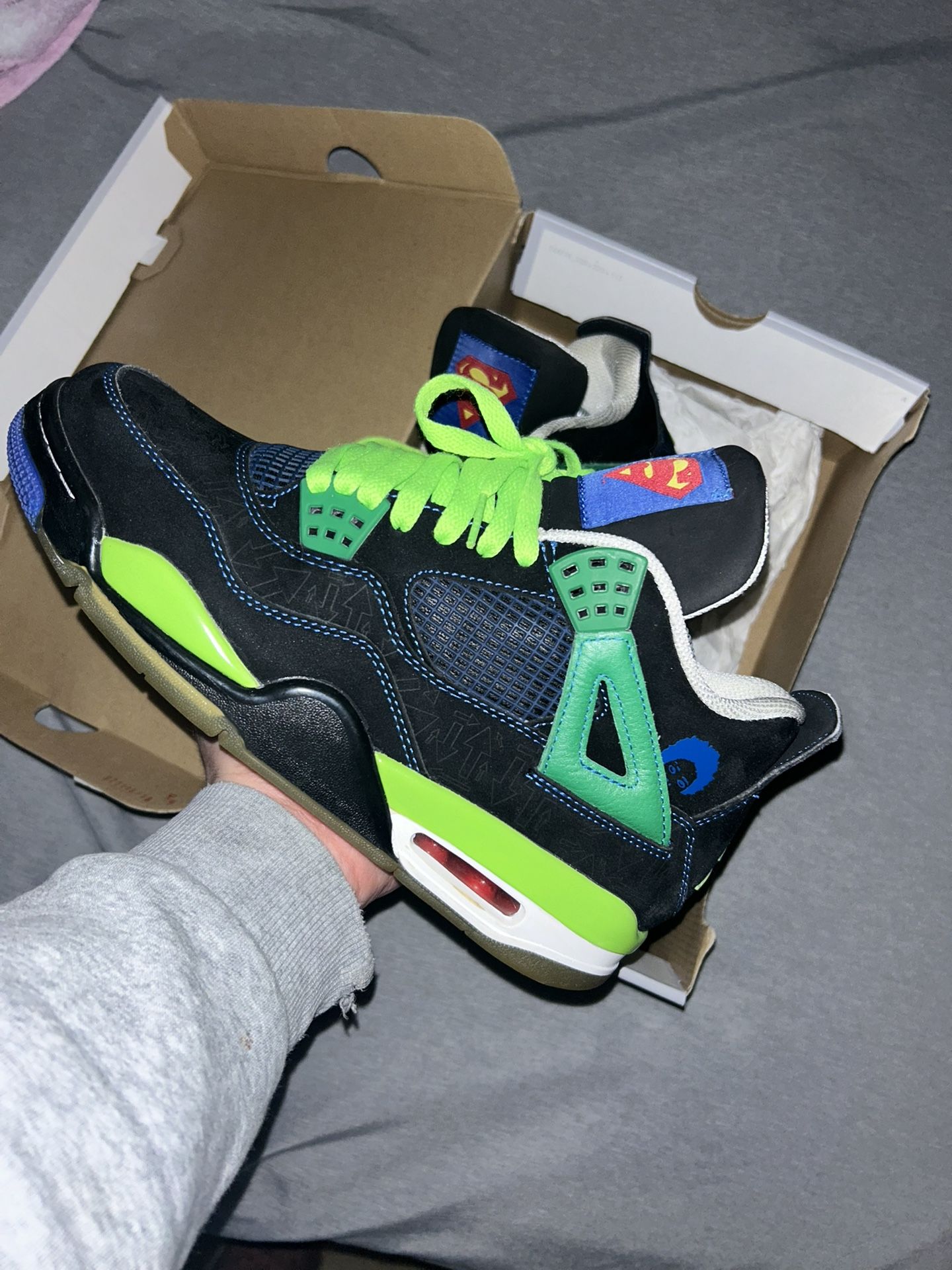 Jordan Retro 4 “Doernbecher” Size 9