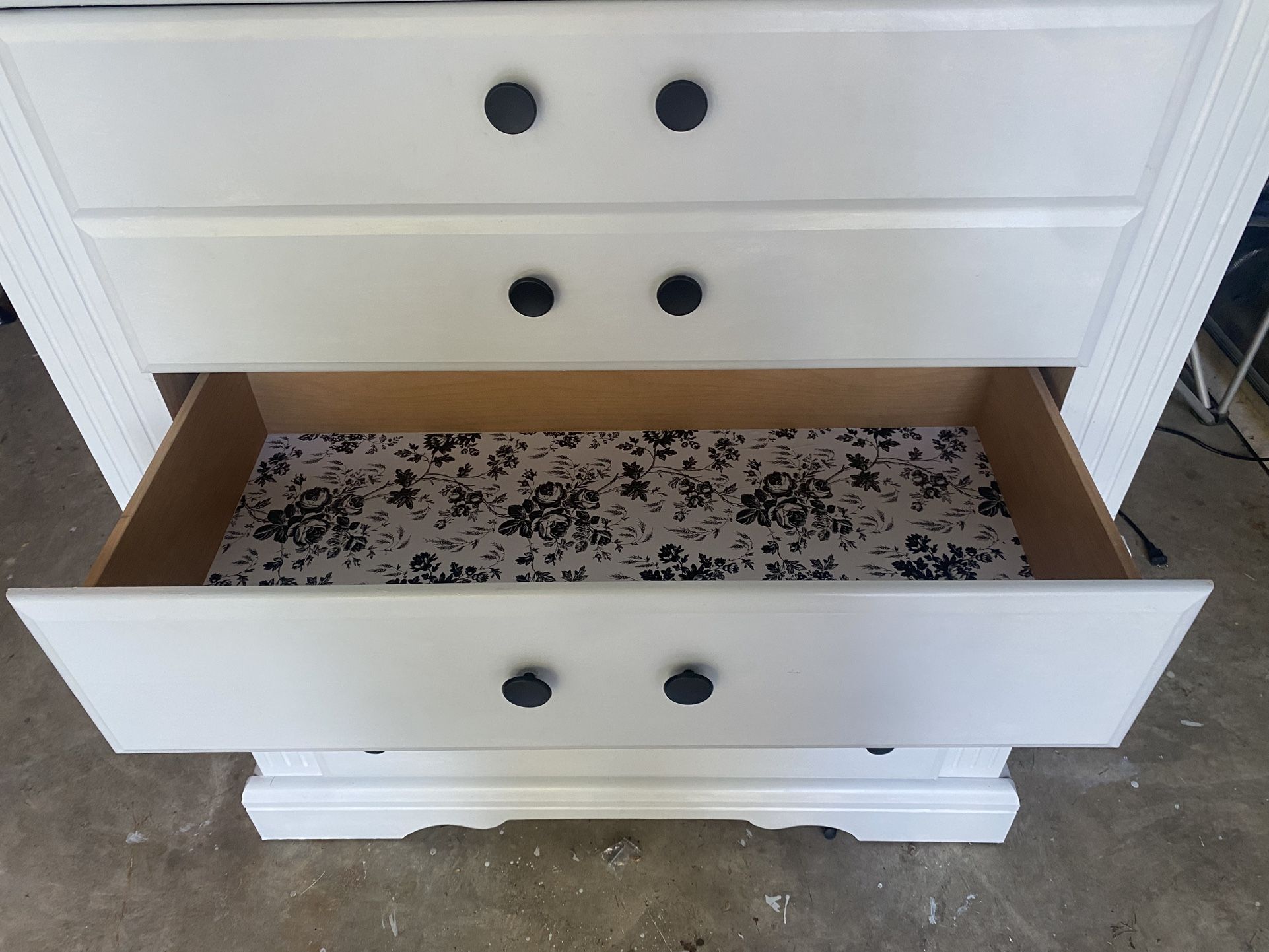 Dresser