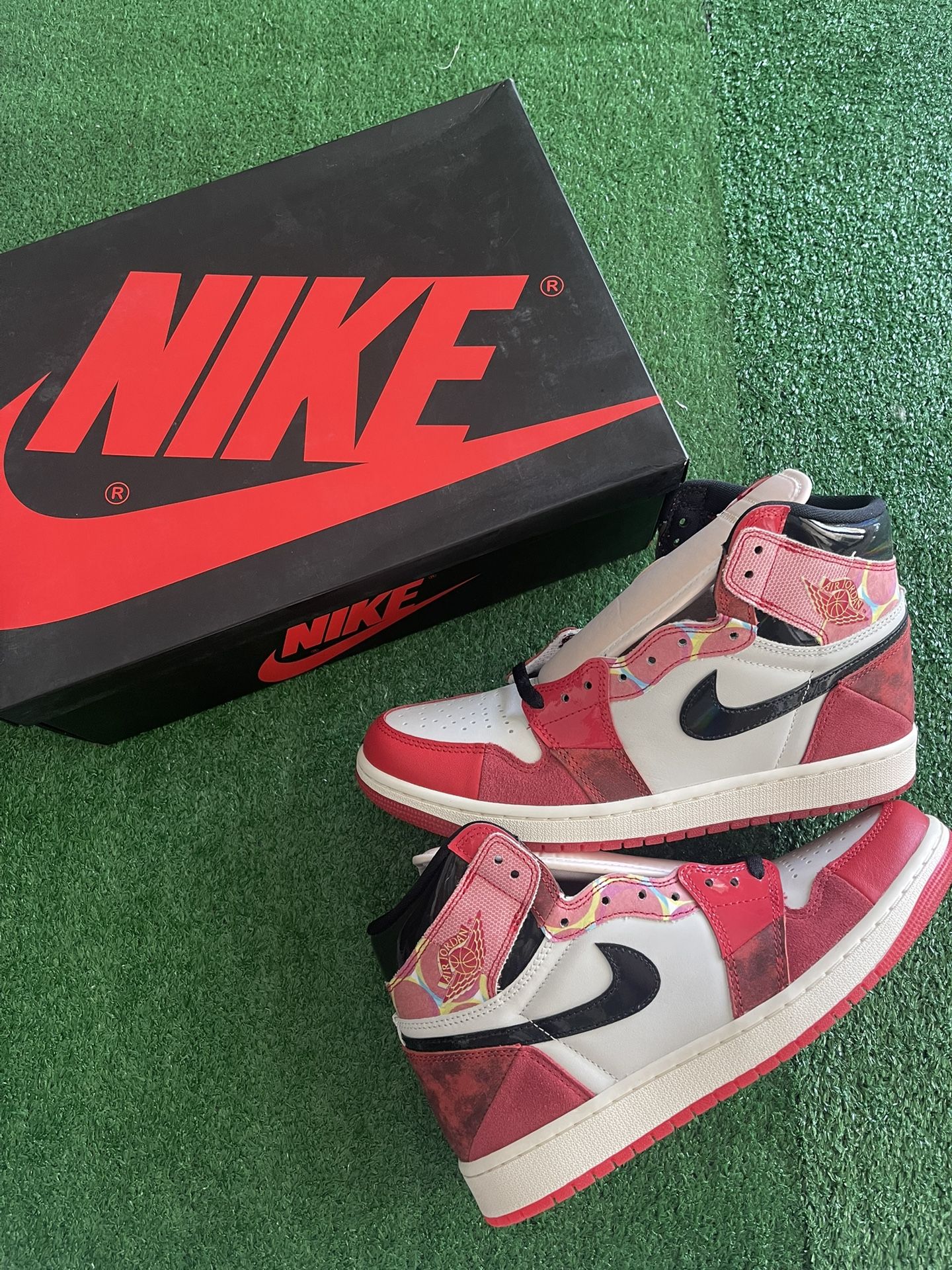 Jordan 1 Retro High OG Spider-Man Across the spider-verse