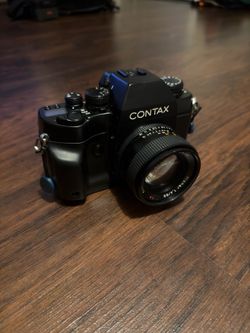 Contax RX 35mm SLR Film Camera + Zeiss Planar 50mm f/1.4 C/Y Mount