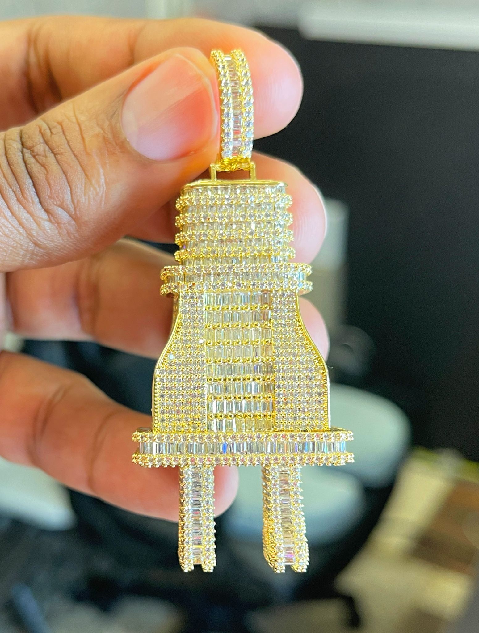 XL 3D Plug Pendant