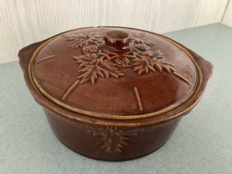 Lidded Earthenware Crock Pot Bowl Blackberry Embossed Motif Pre-WW II Bennington Rockingham