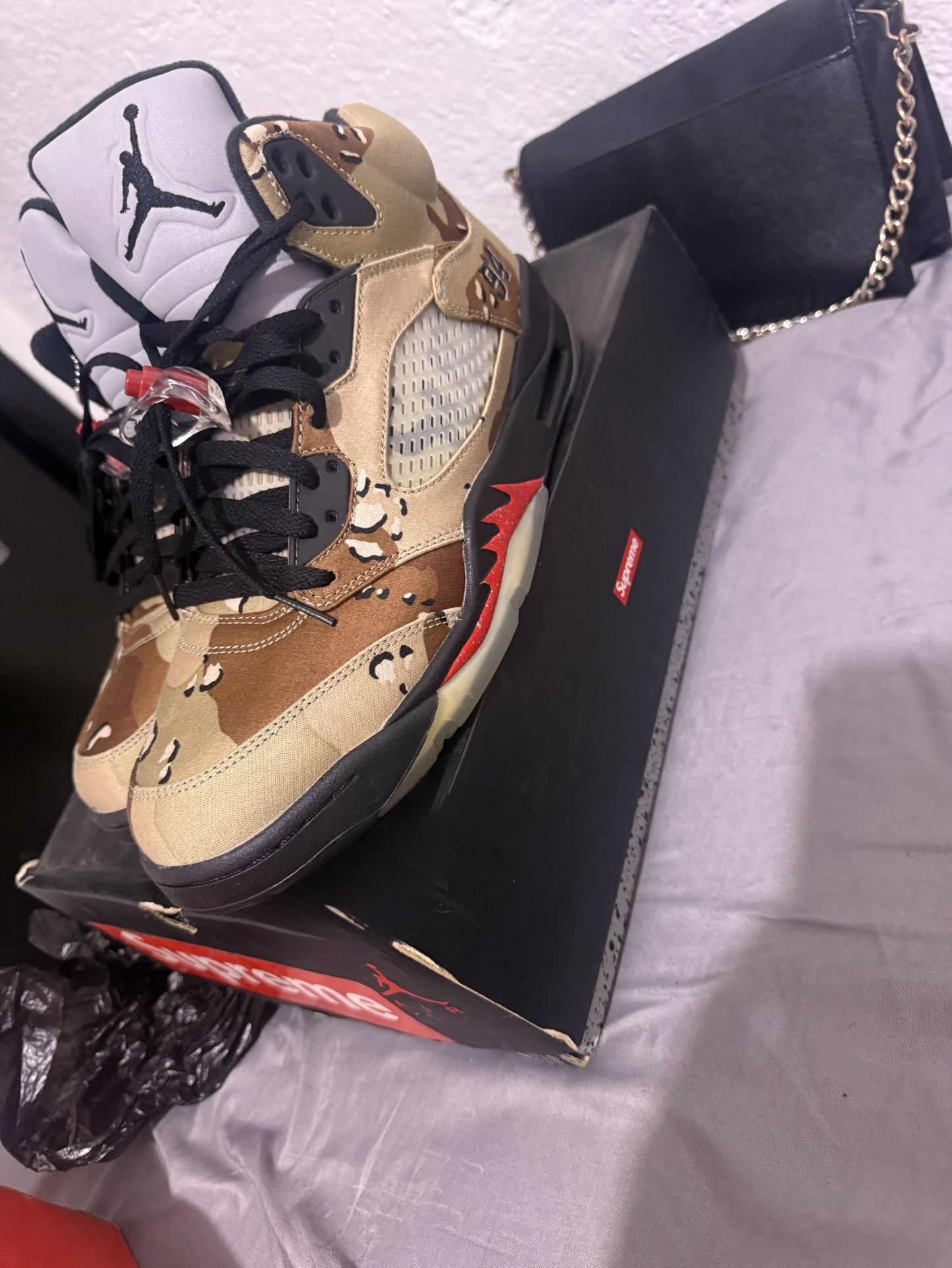 Supreme x Air Jordan 5 Retro
