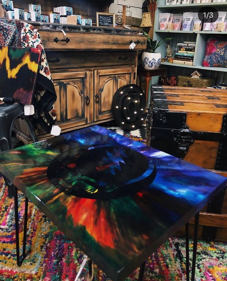 Grateful Dead Stealie Tie-Dye Coffee/Record/End Table