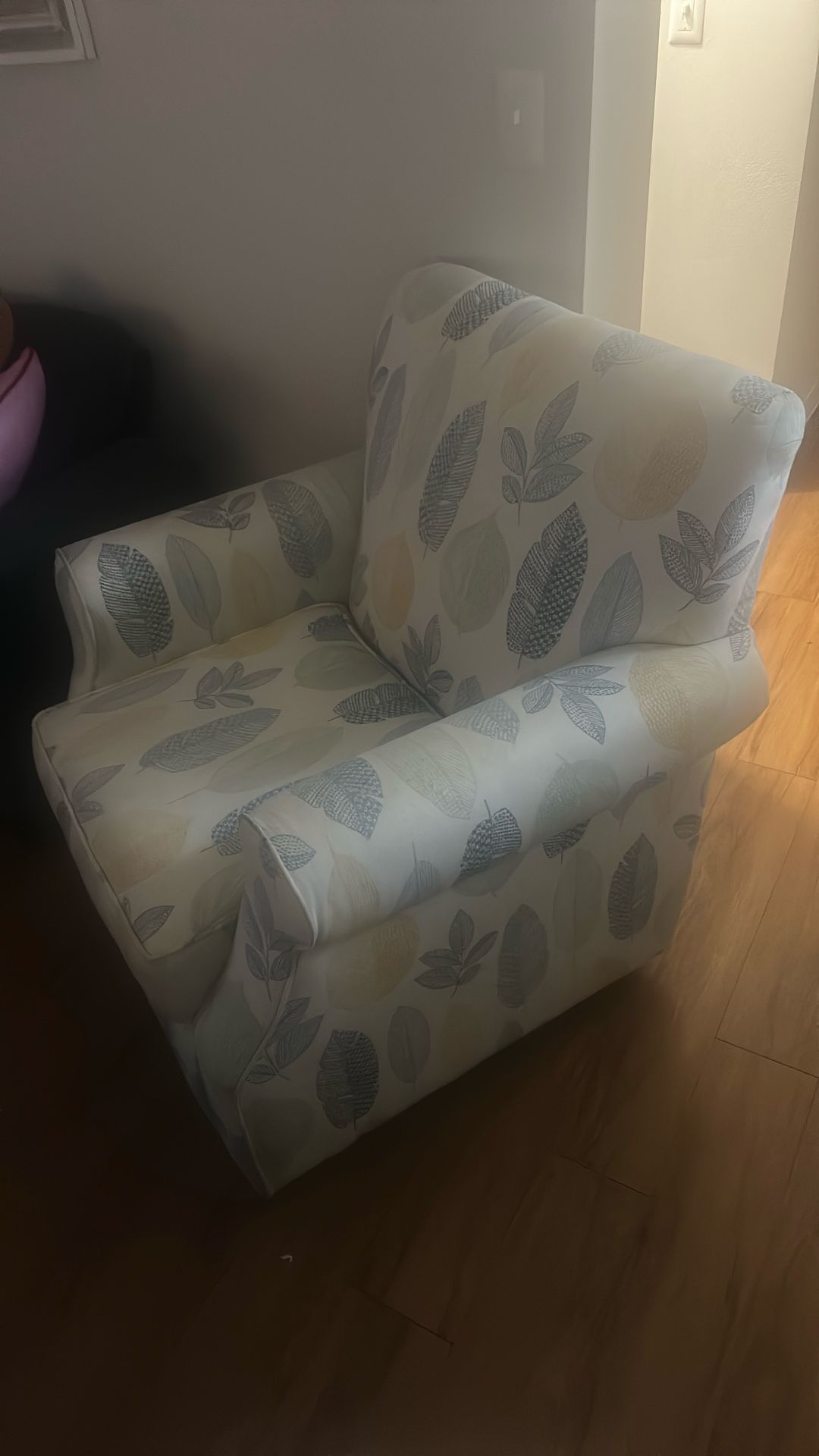 Leaf Print Swivel Chair