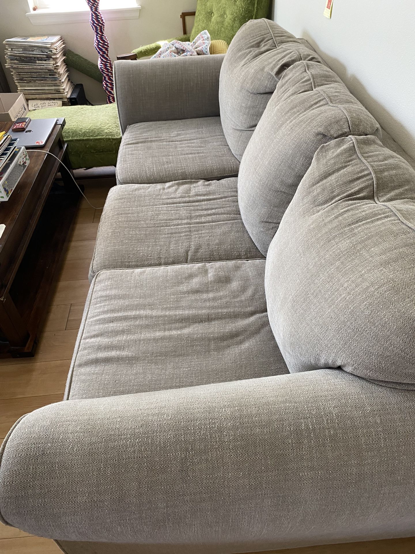 Free Comfy Clean 7 Foot Sofa