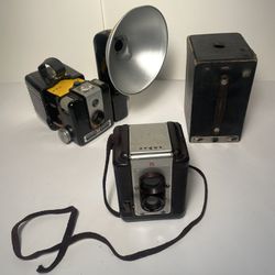 Antique Cameras. 