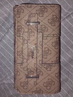 Guess wallet