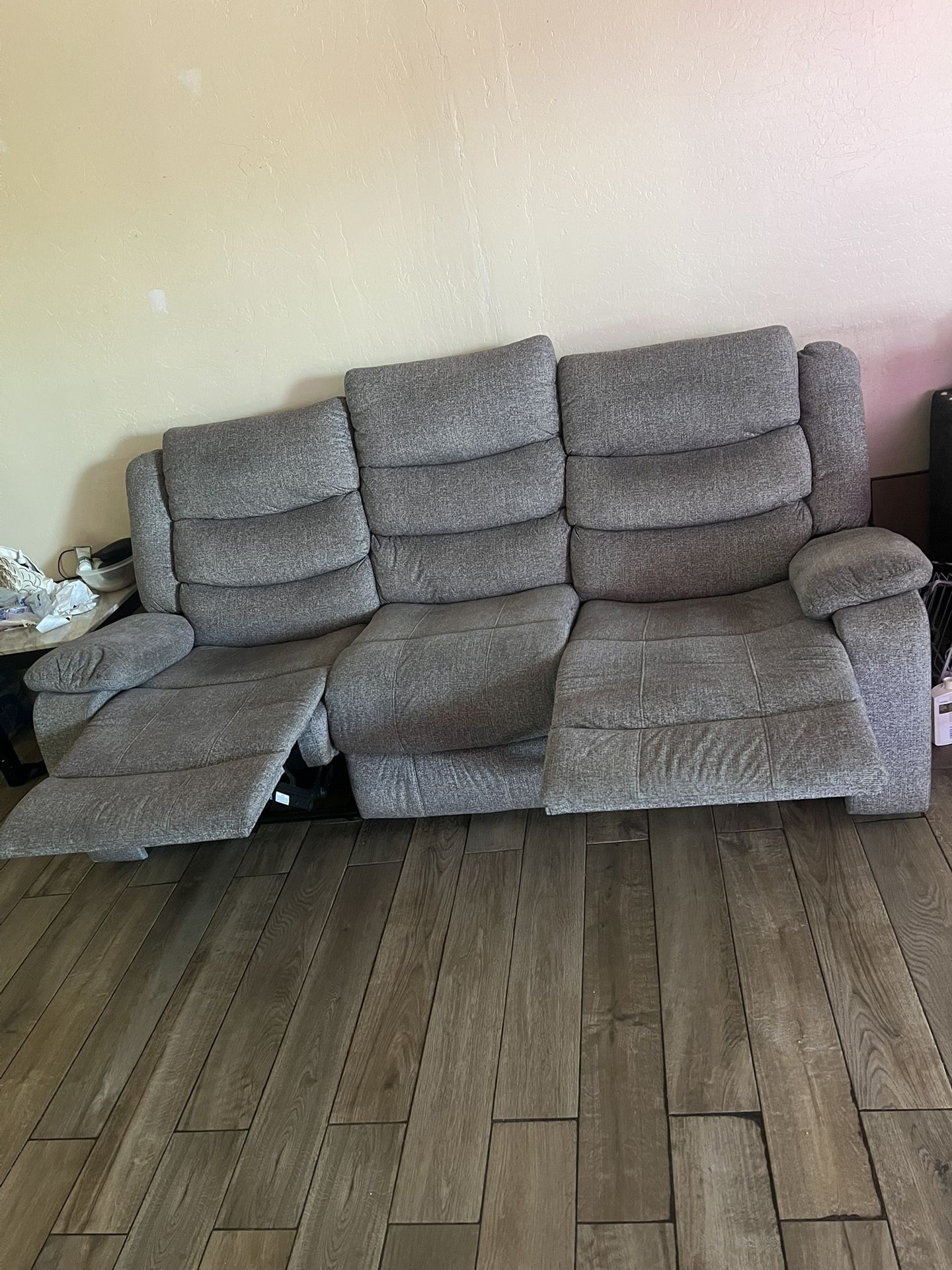 Reclining sofa & sectional sofa