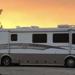 With only 85,000 miles on it this 36 Foot Windsor Monaco is ready to roll