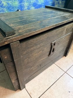 Antique Style Large Dark Wooden Storage Trunk  (w31"D18"H19")