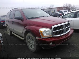 2006 Dodge Durango, 4x4, 5.7 Hemi engine, runs and drives- for parts or complete- clean title