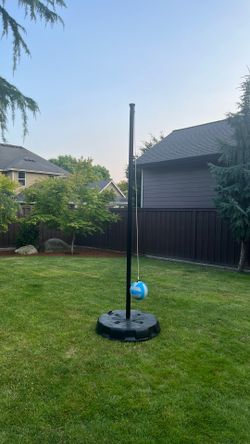 Tetherball court