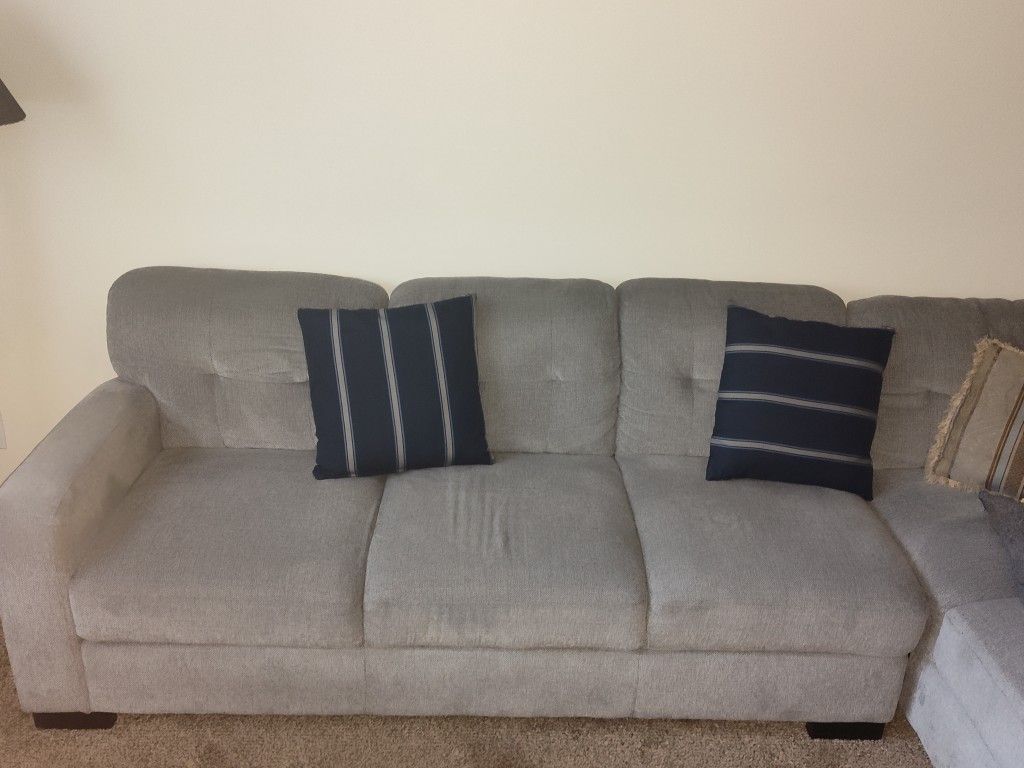 Sectional Couch Brand NEW !