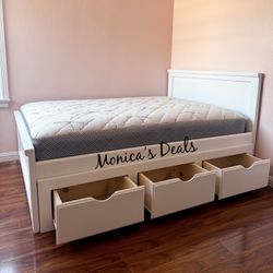 Full Solid Wood Bed With 3 Drawers And Mattress $600